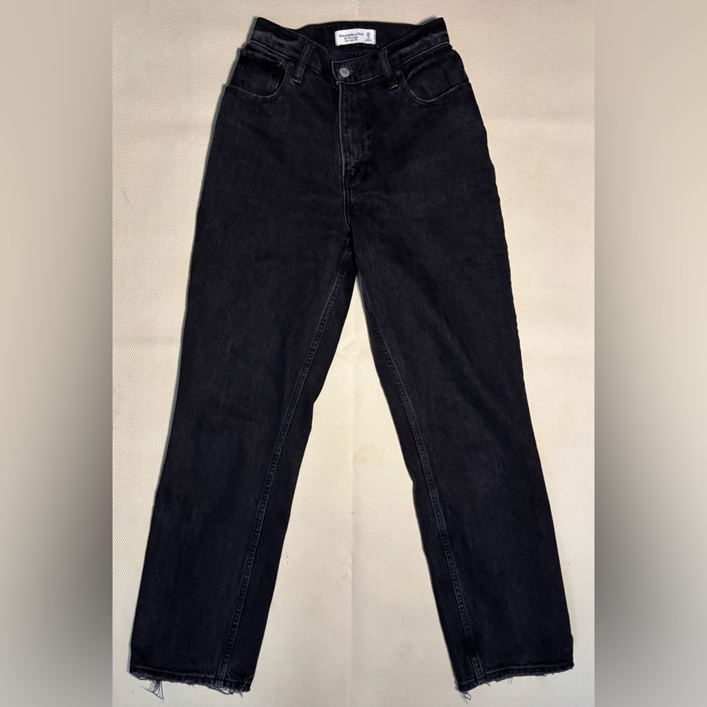Abercrombie & Fitch 90's Ultra High Rise Straight Leg Jeans Black Denim 26 Short